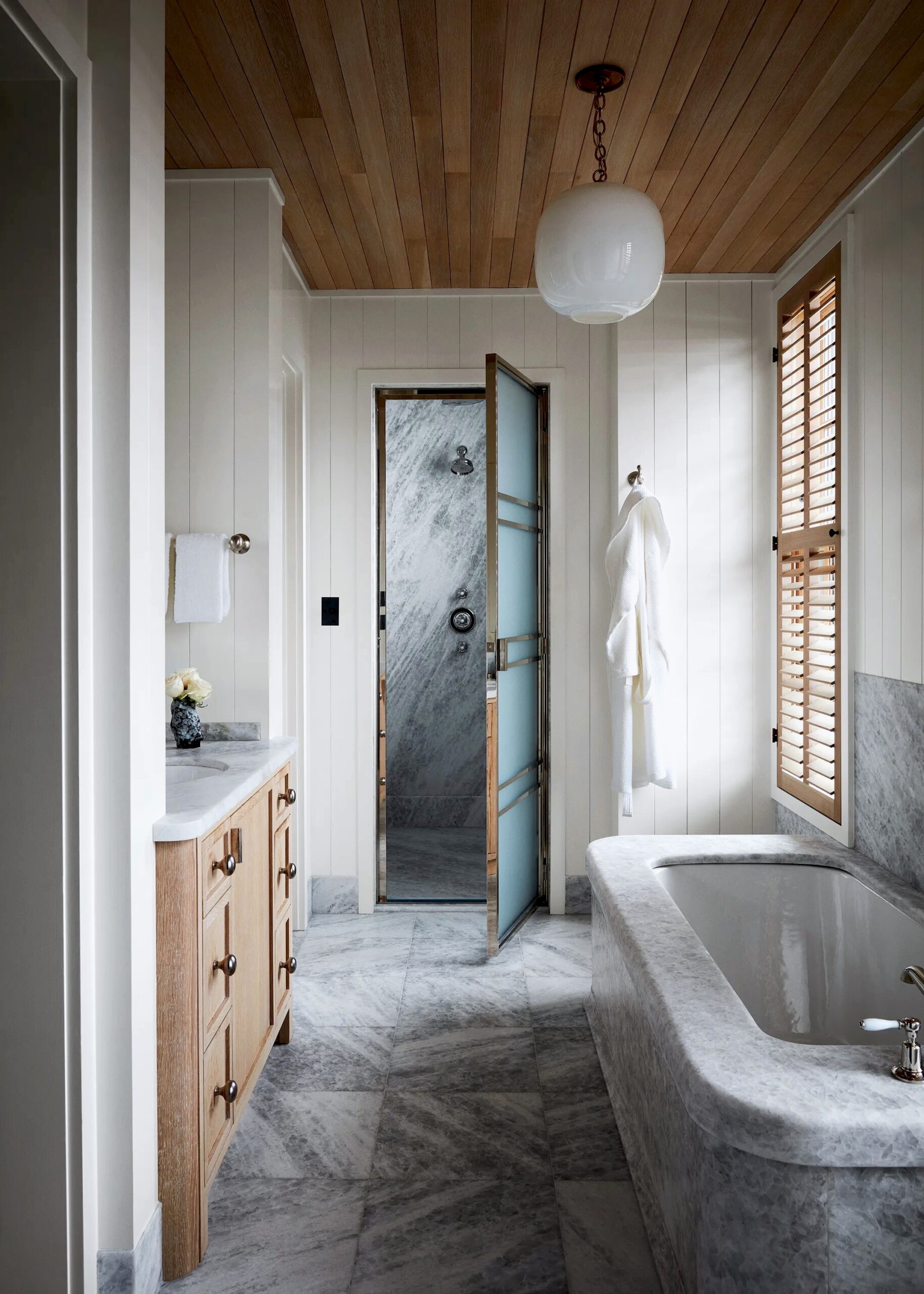 Timeless Bathroom Designs With A Twist